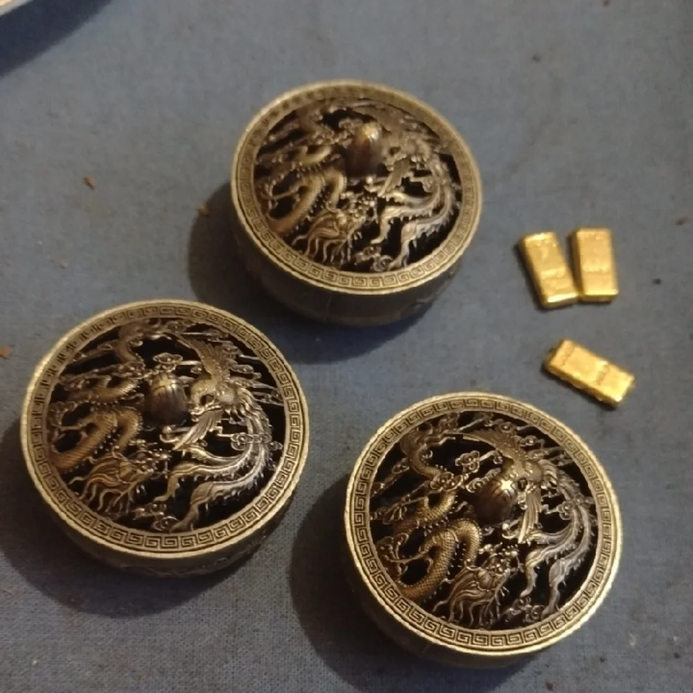 Dragon Design Metal Incense Holders (3) & Golden Mini Bars (3)